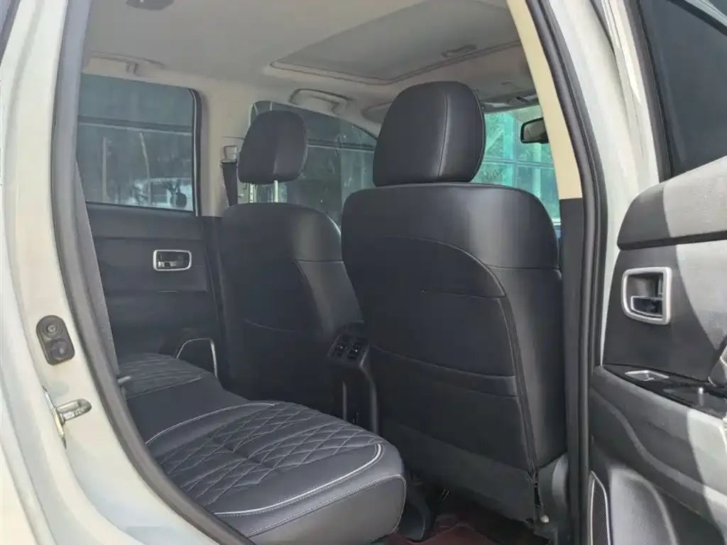 Mitsubishi Outlander 2022 из CN, фото 3