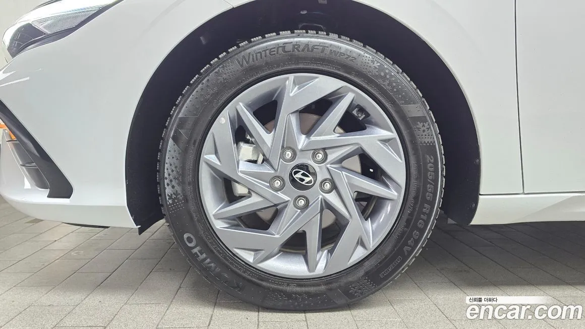 Hyundai AVANTE — фото 9