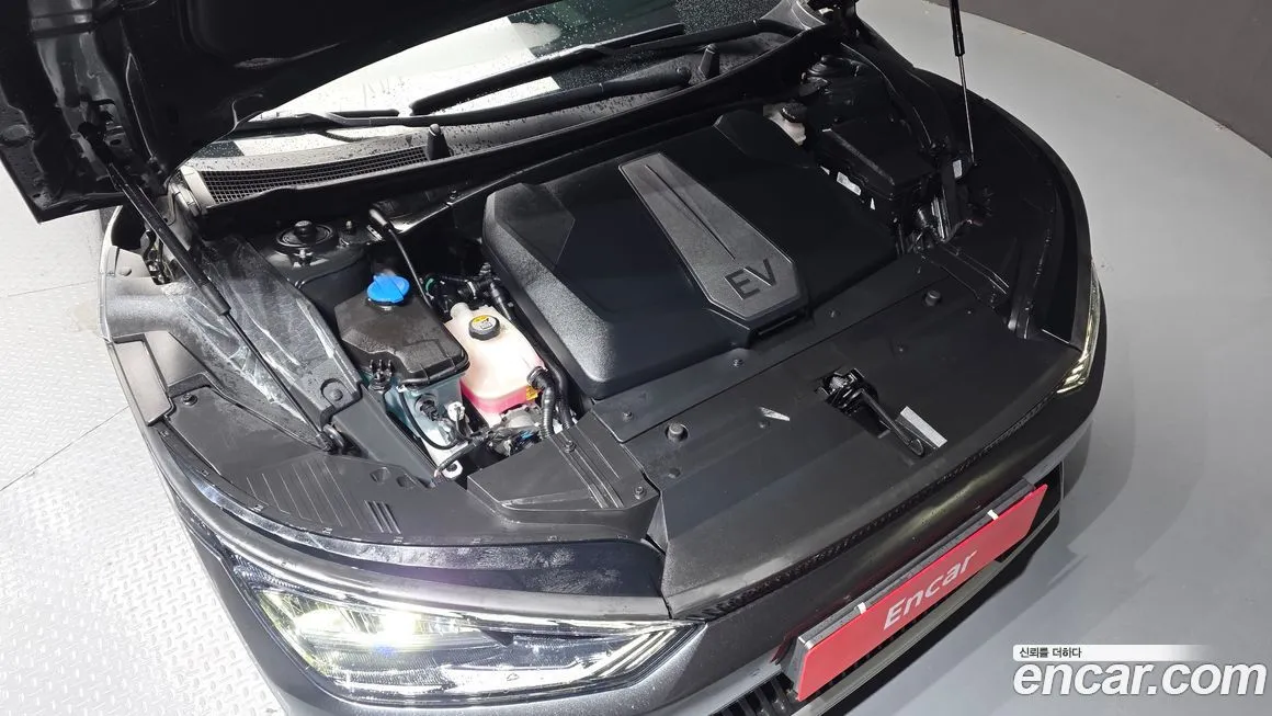 Kia EV6 2023 из KR, фото 9