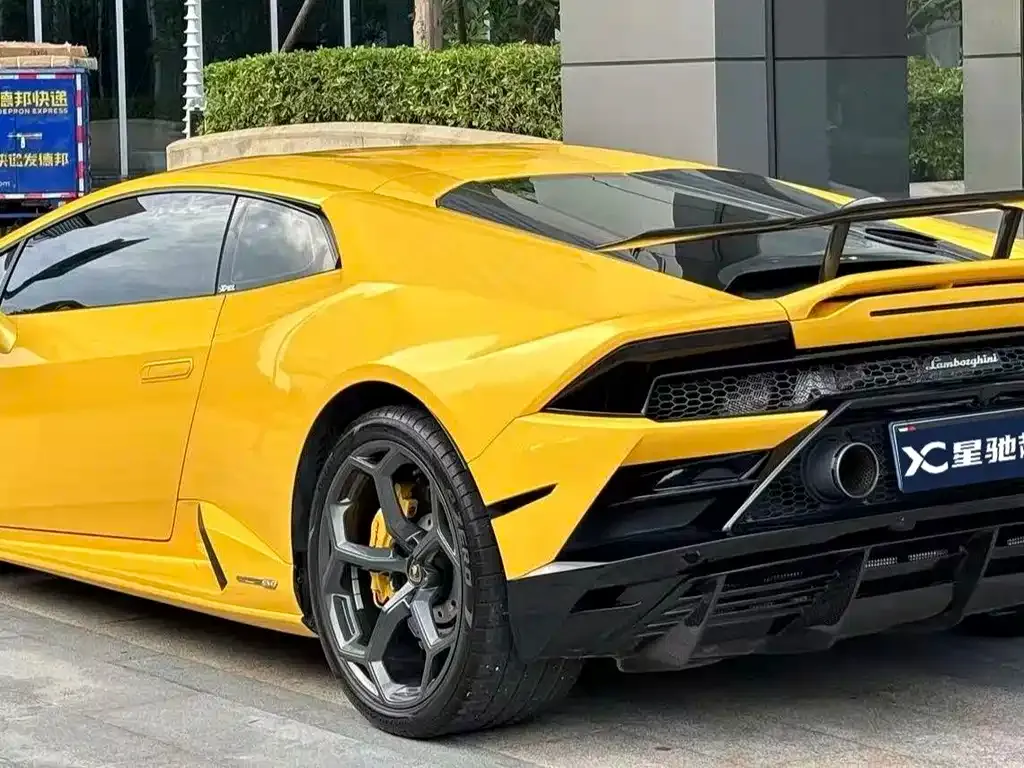 Lamborghini Huracan — фото 2