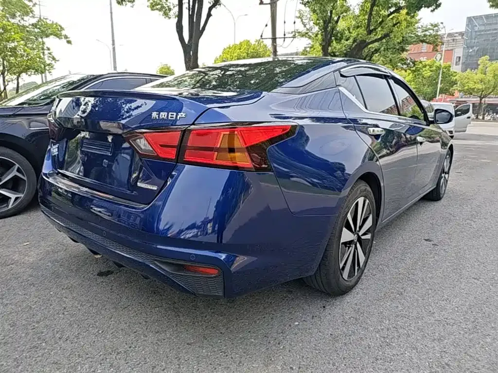 Nissan Teana — фото 5