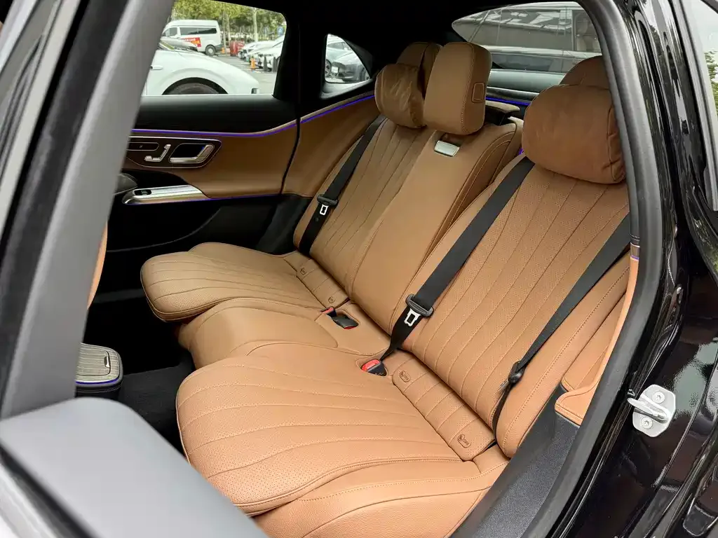Mercedes-Benz E-Class 2024 из CN, фото 8