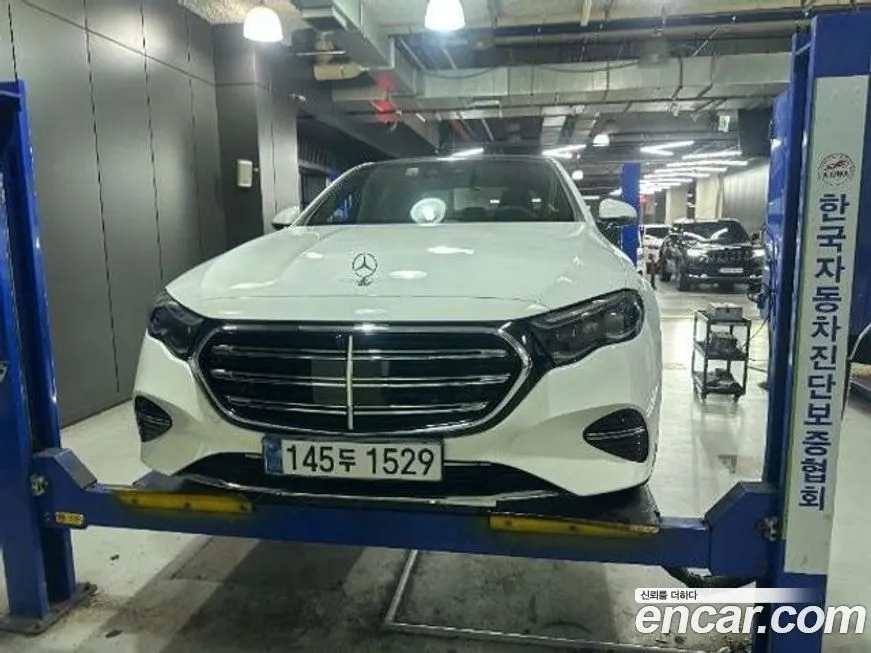 Mercedes-Benz E-Class 2025 из KR, фото 2