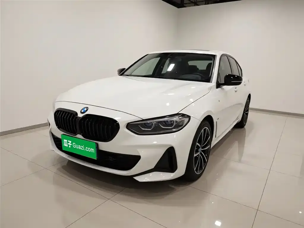BMW 1 Series — фото 1
