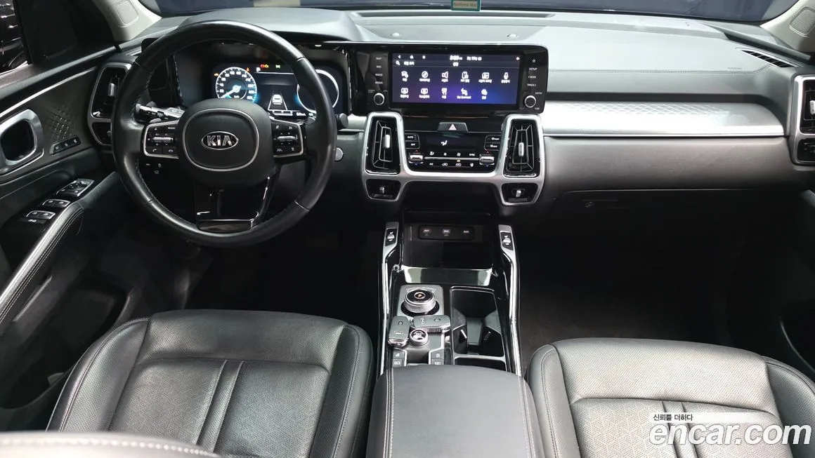 Kia Sorento — фото 10