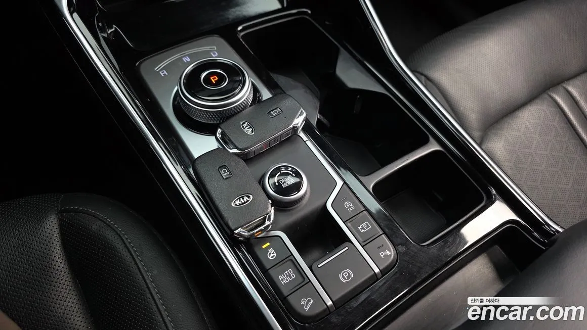 Kia Sorento — фото 6