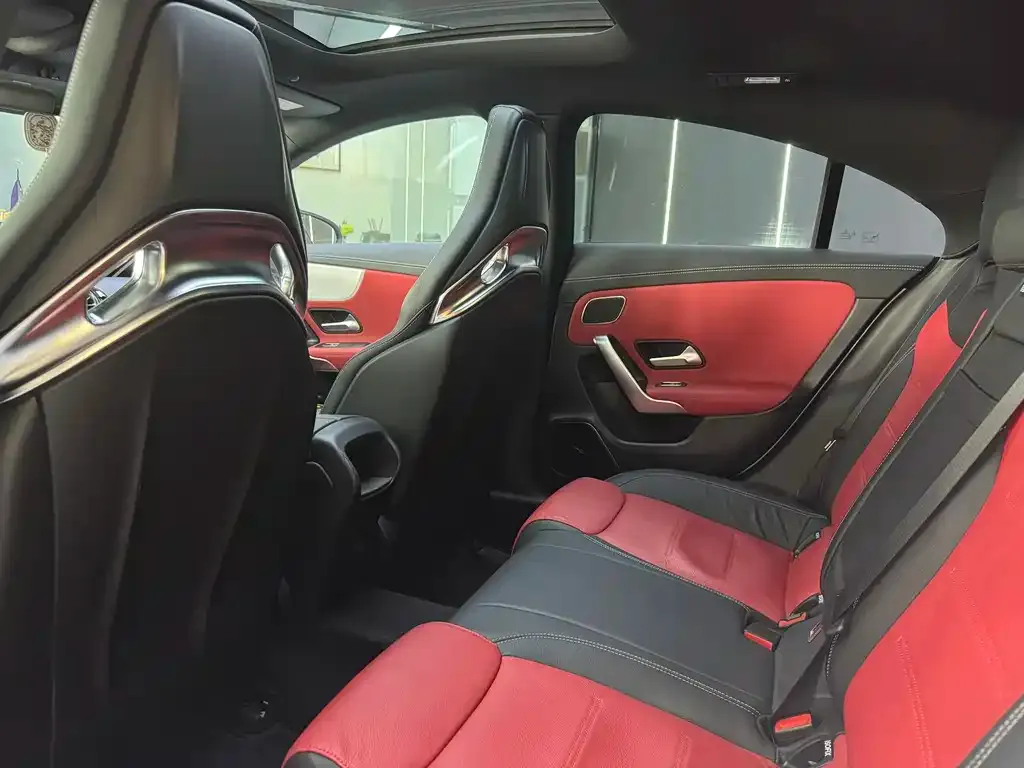 Mercedes-Benz CLA AMG — фото 5