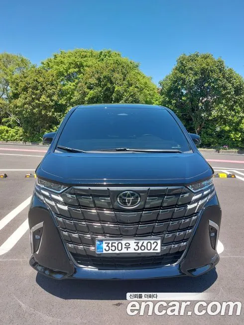 Toyota Alphard — фото 10
