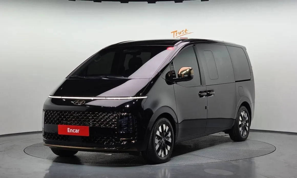 Hyundai Staria