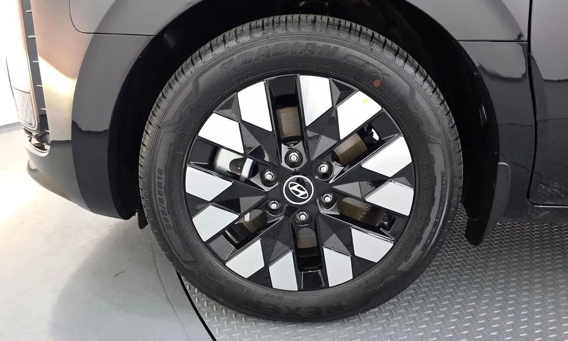 Hyundai Staria 2025 из KR, фото 3