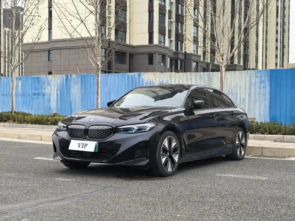 BMW i3 — фото 1