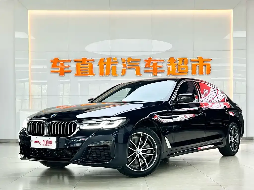 BMW 5 Series — фото 1