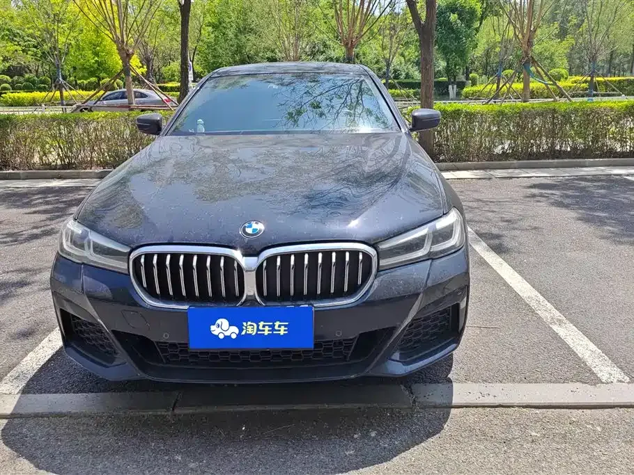 BMW 5 Series — фото 10