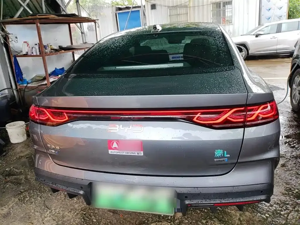 BYD Qin L — фото 9