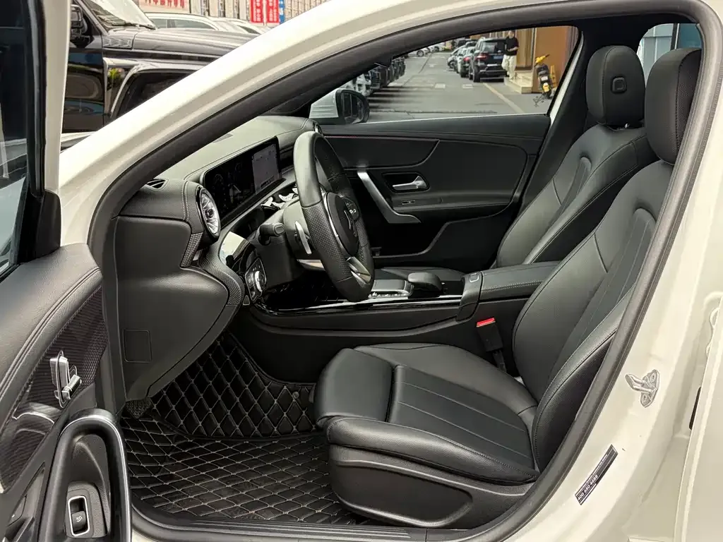 Mercedes-Benz A-Class 2022 из CN, фото 4