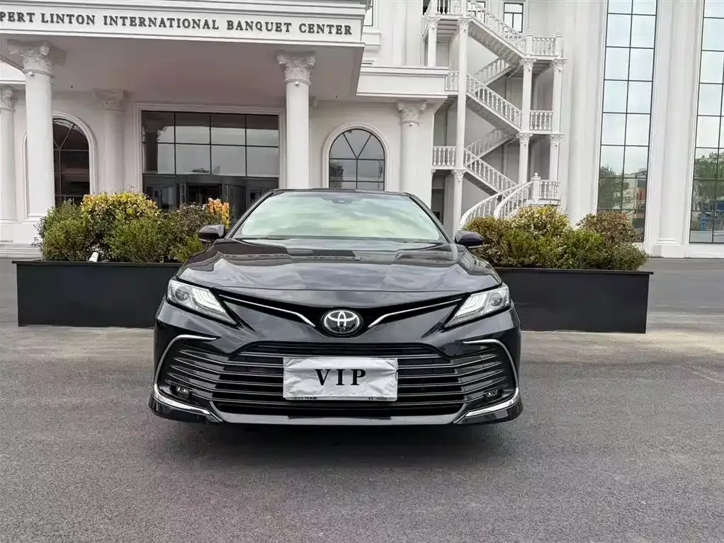 Toyota Camry 2023 из CN, фото 1
