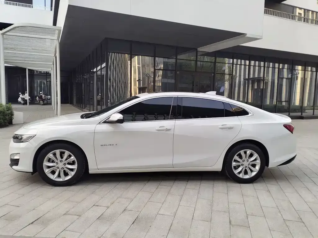 Chevrolet Malibu XL 2021 из CN, фото 2