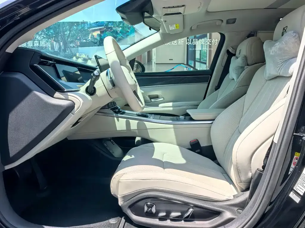 BYD Han L 2025 из CN, фото 9