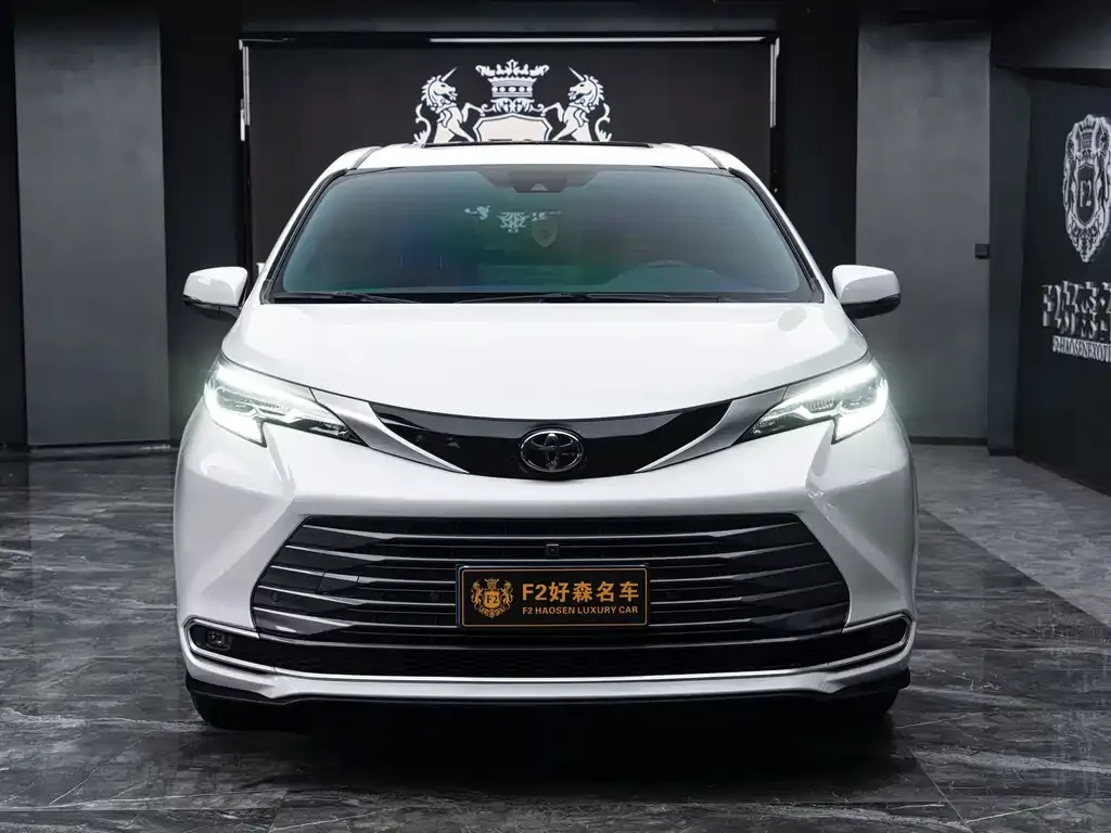 Toyota Sienna 2025 из CN, фото 6