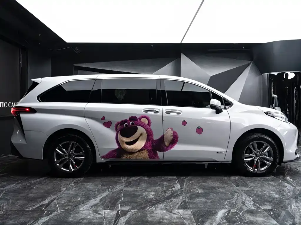 Toyota Sienna 2025 из CN, фото 4