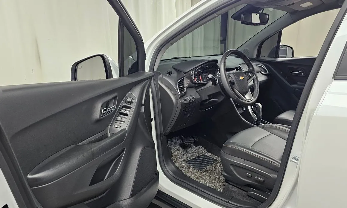 Chevrolet (GM Daewoo) Trax 2022 из KR, фото 10