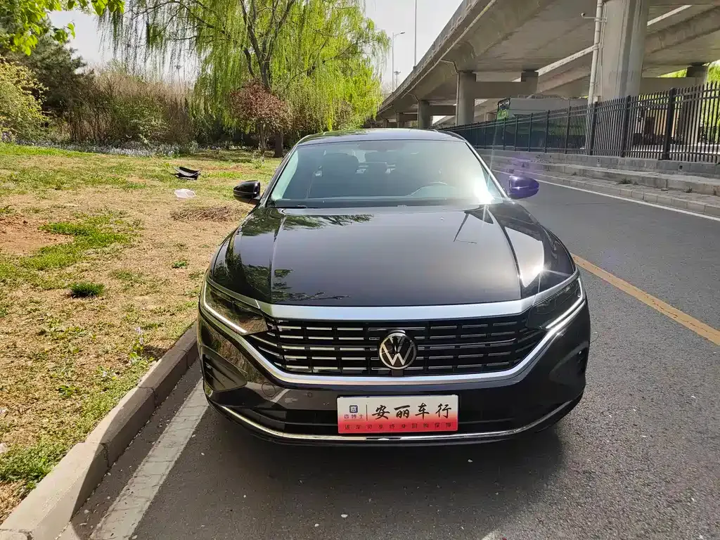 Volkswagen Passat — фото 10