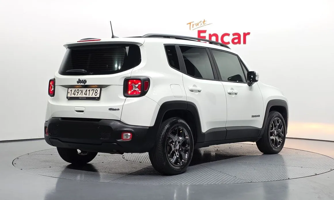 Jeep Renegade 2021 из KR, фото 8