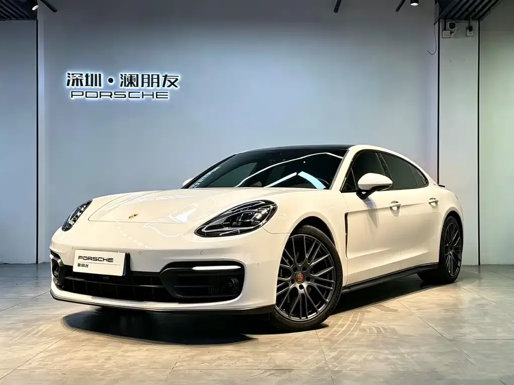Porsche Panamera — фото 1