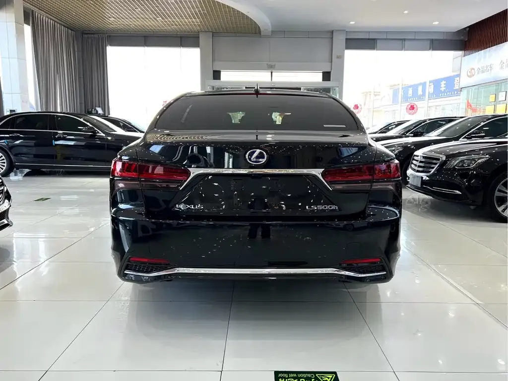 Lexus LS 2021 из CN, фото 6