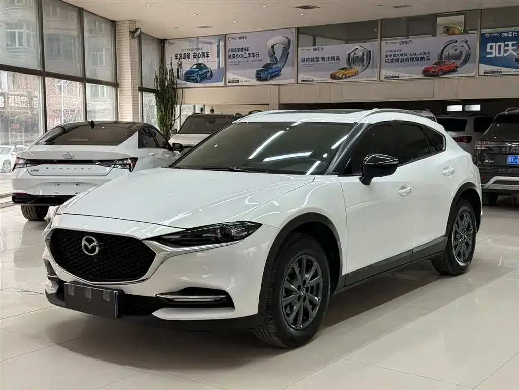 Mazda CX-4 — фото 1