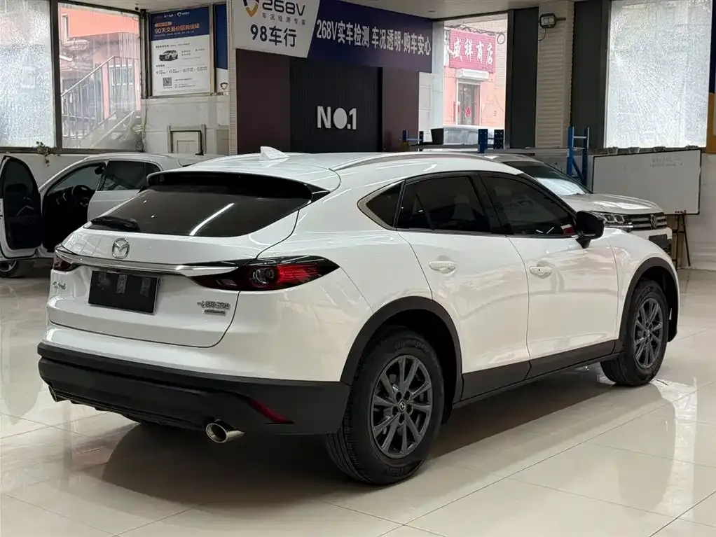 Mazda CX-4 — фото 9