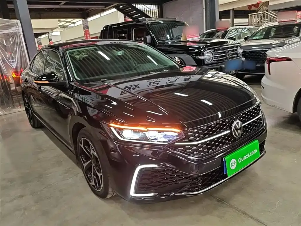 Volkswagen Passat 2023 из CN, фото 10