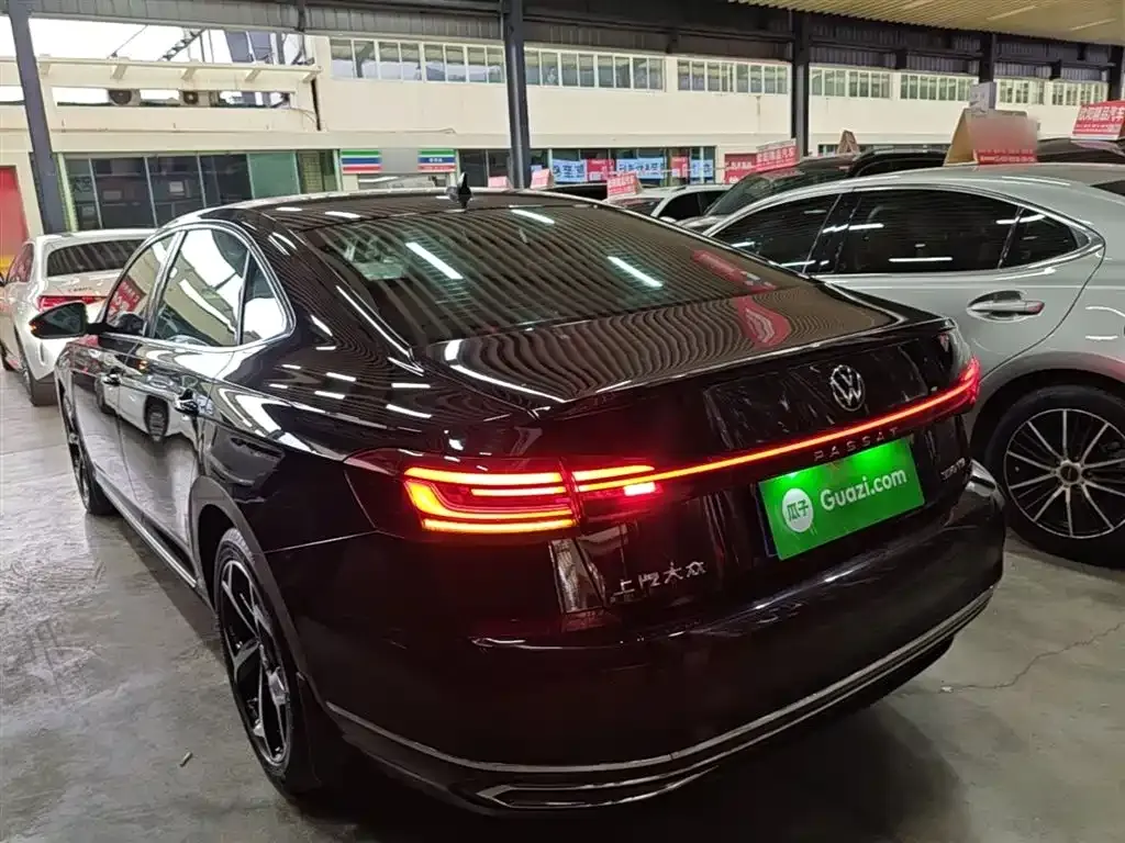 Volkswagen Passat 2023 из CN, фото 8