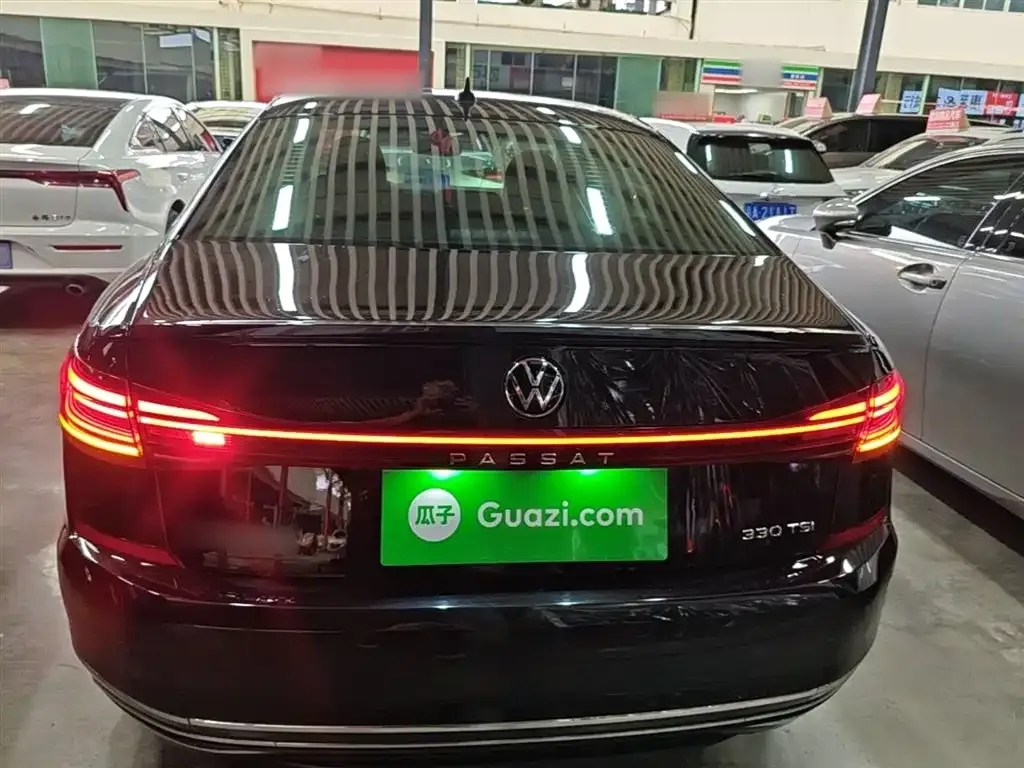 Volkswagen Passat 2023 из CN, фото 2