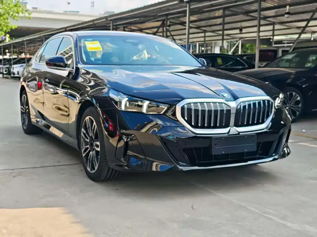 BMW 5 Series — фото 4