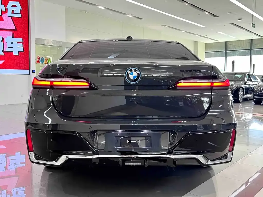 BMW i7 2026 из CN, фото 2
