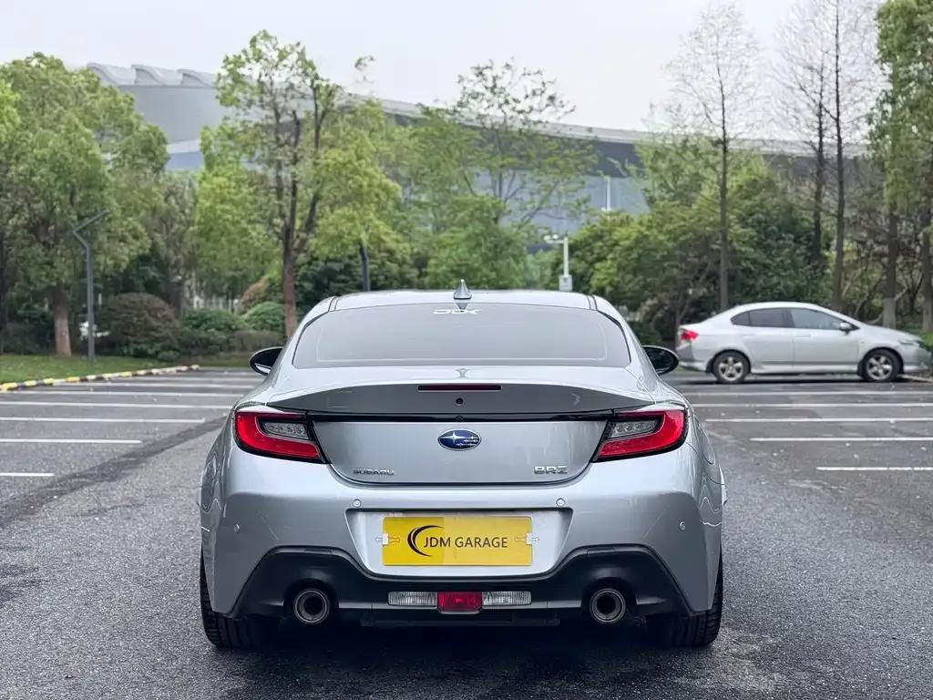 Subaru BRZ 2023 из CN, фото 3
