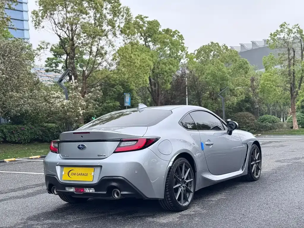 Subaru BRZ 2023 из CN, фото 8