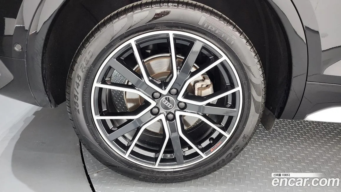 Audi Q5 2023 из KR, фото 6