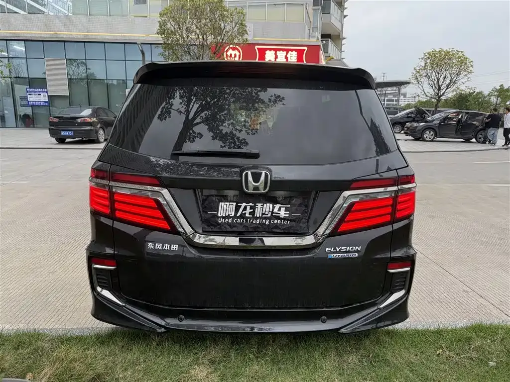 Honda Elysion 2021 из CN, фото 3