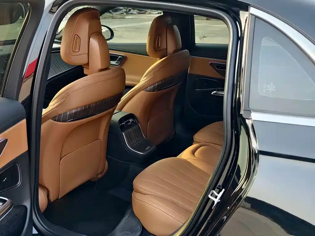Mercedes-Benz E-Class 2025 из CN, фото 7