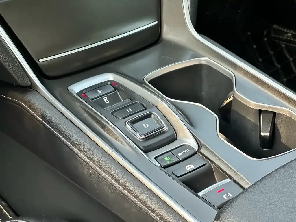 Honda Accord 2022 из CN, фото 2