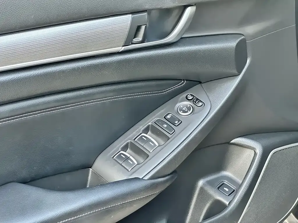 Honda Accord 2022 из CN, фото 6