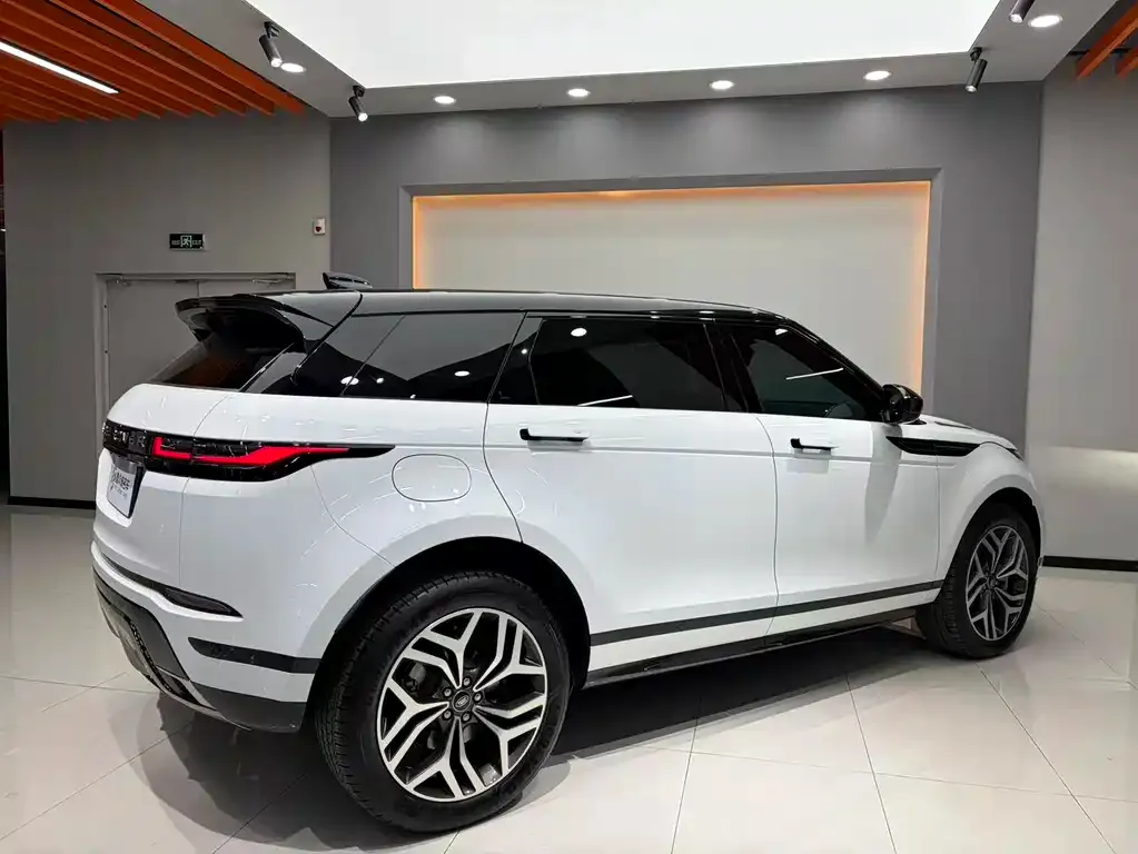 Land Rover Evoque — фото 6
