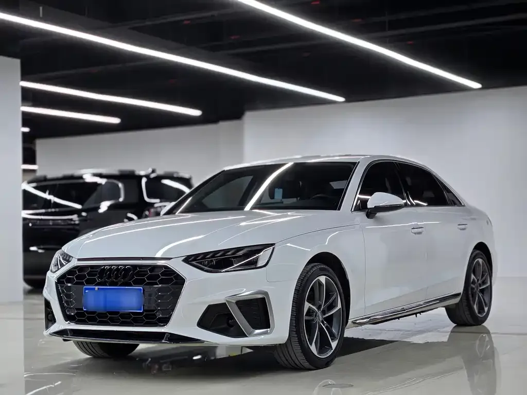 Audi A4L 2021 из CN, фото 1