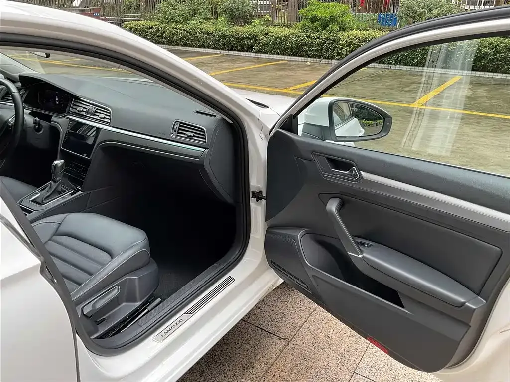 Volkswagen Lamando 2021 из CN, фото 9