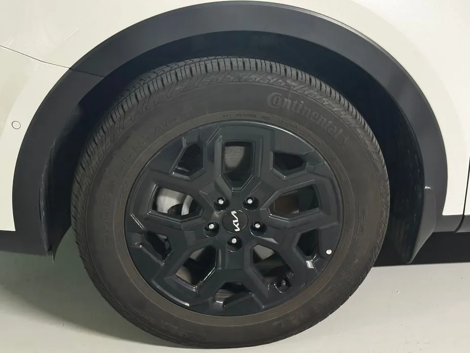 Kia Sorento — фото 8