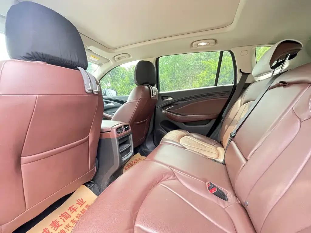 Buick Envision Plus — фото 9
