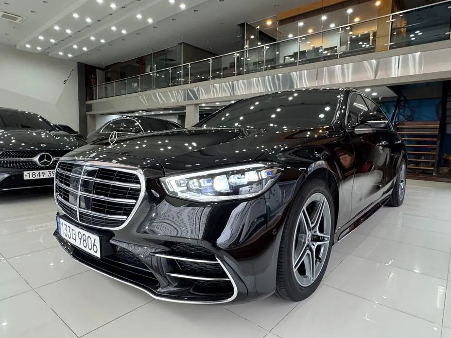 Mercedes-Benz S-Class — фото 1