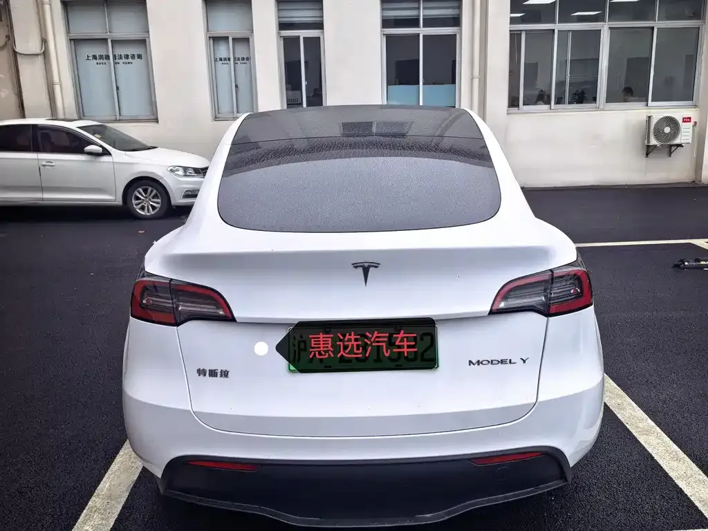 Tesla Model Y 2024 из CN, фото 4